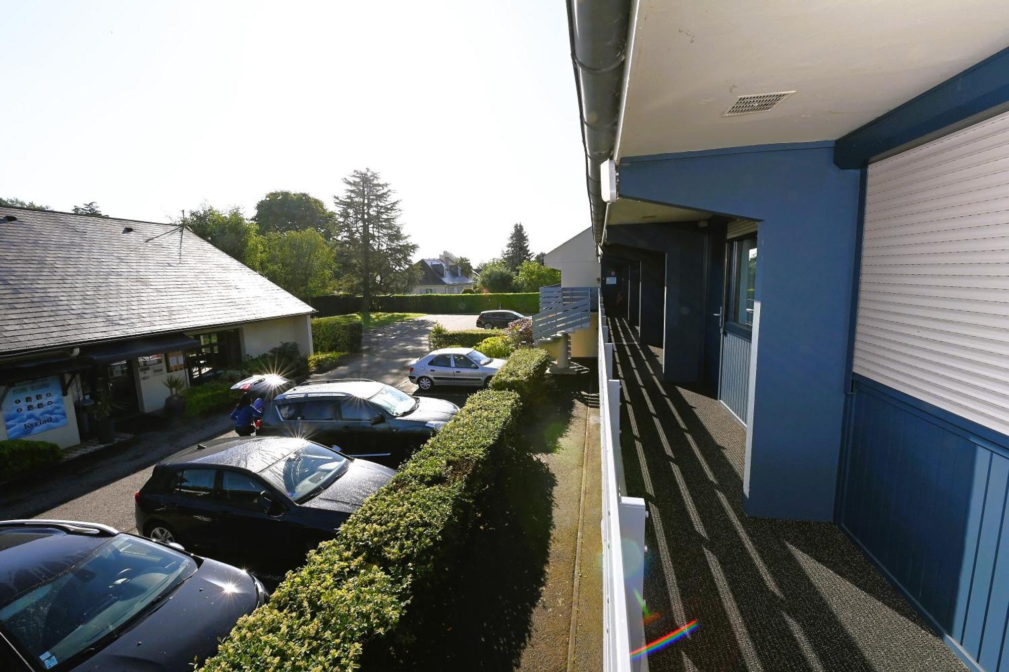 Hôtel Kyriad Tarbes Odos Extérieur photo
